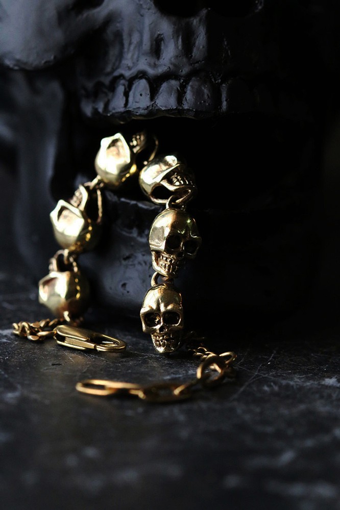 Defy-bracelet-6skulls-1