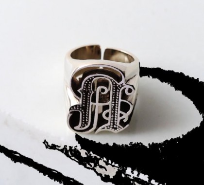 defy-letter-rings-silverplated-n1